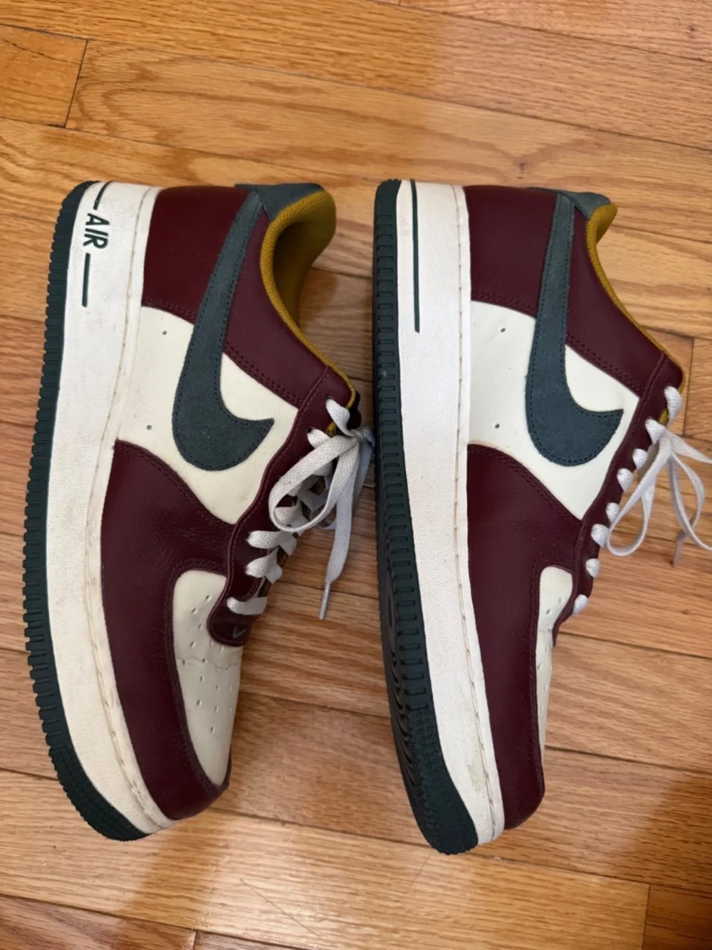 Nike Air Force 1 '07 LV8